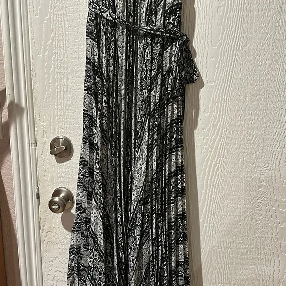 Cache - Picture 3 of 4